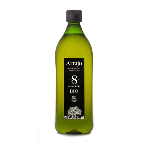 BIO extra virgin olive oil 1L Artajo 8 on branch